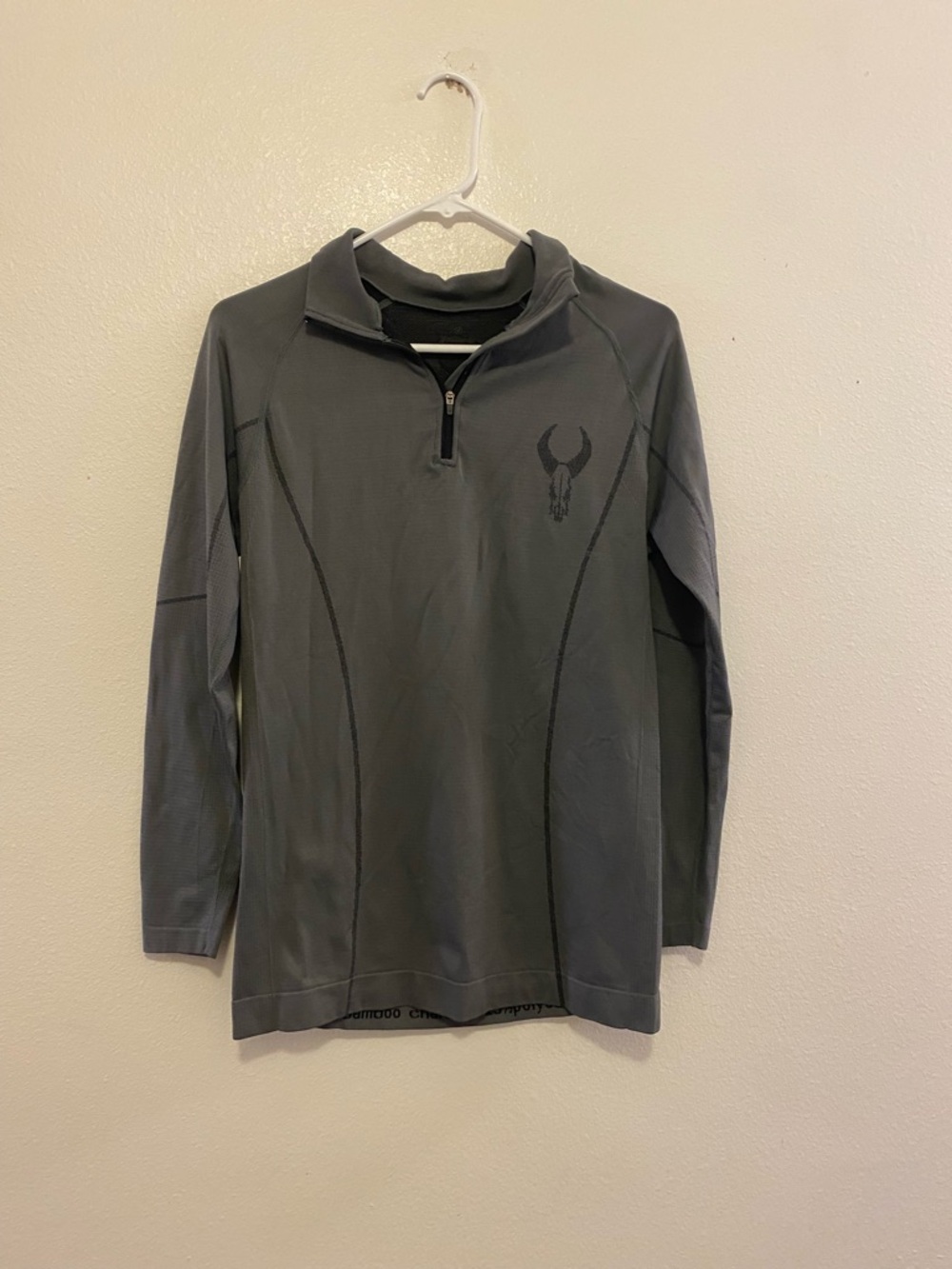 Men's Badlands Everywear lightweight Gray Quarter-Zip Performance Pullover